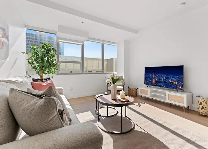 Stylist Downtown La Gateway- 1Bd Apartment