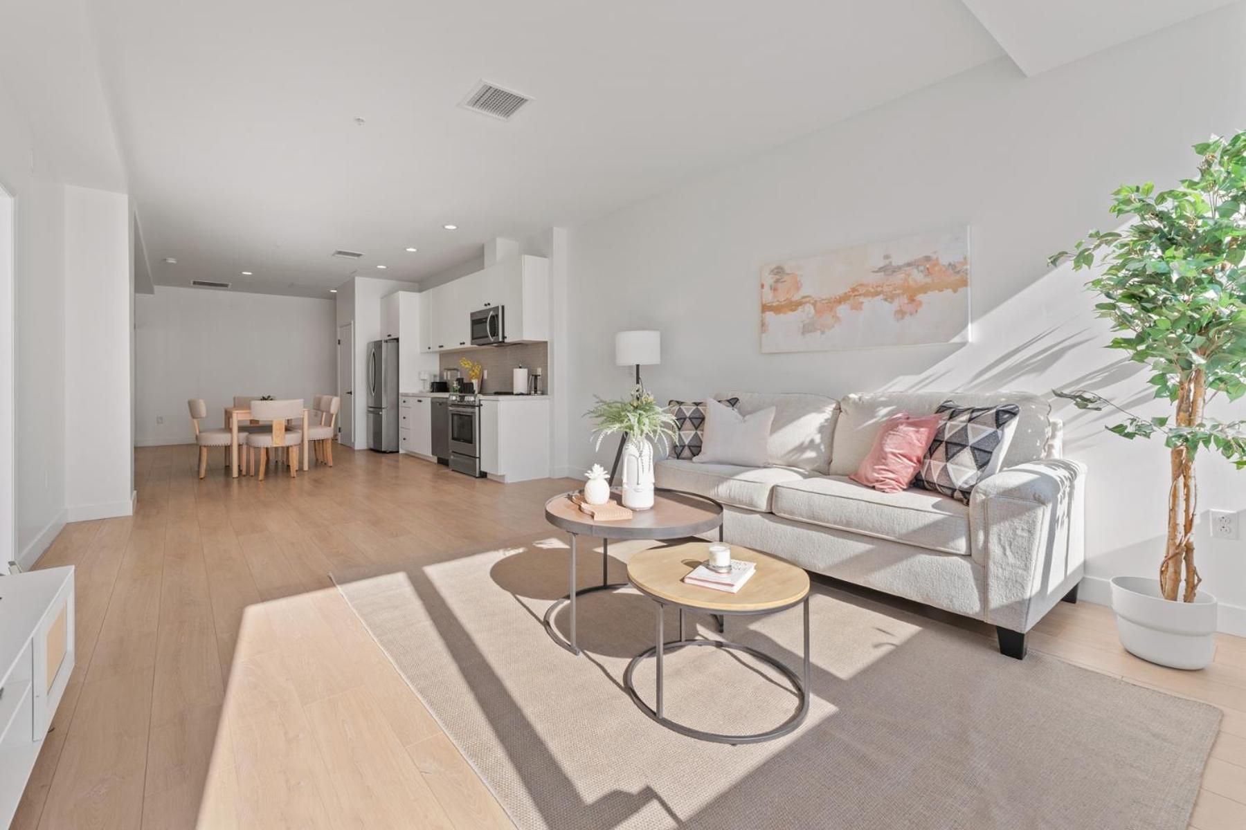 Stylist Downtown La Gateway- 1bd Apartment