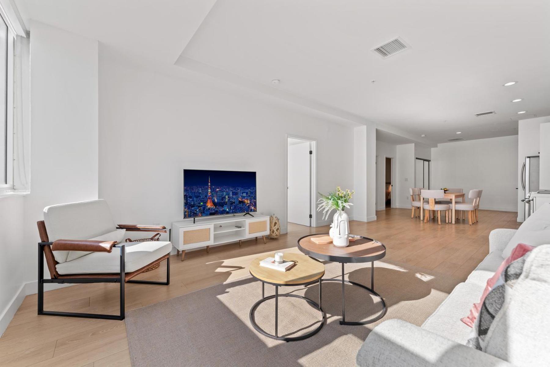 Stylist Downtown La Gateway- 1bd