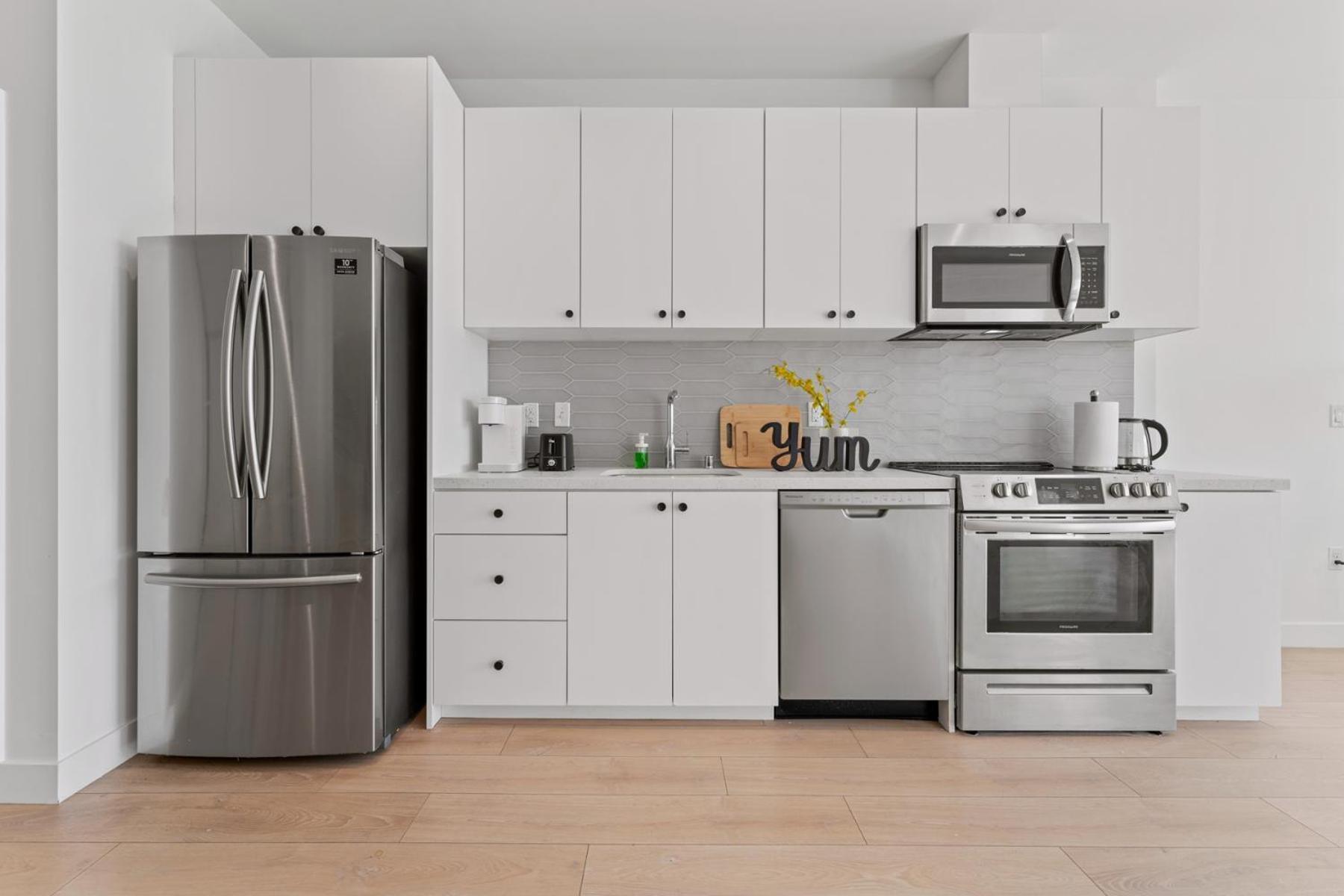 Stylist Downtown La Gateway- 1bd *